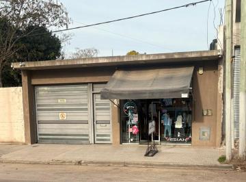 Casa de 5 ambientes, La Plata · Casa de 3 Dorm. con Local Independiente. Melchor Romero