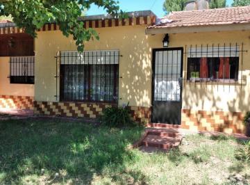Casa · 150m² · 4 Ambientes · Casa en Venta - 2 Dorm. 2 Baños - Monoambiente - 170 m² - San Clemente del Tuyú