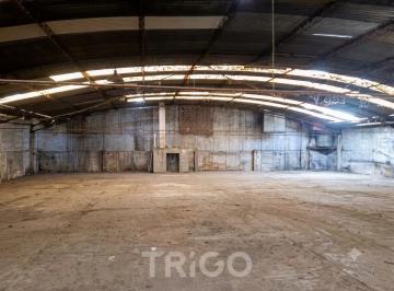 Depósito · 950m² · 1 Ambiente · 2 Cocheras · Depósito en Venta 950 m Cuadrados en Ramos Mejia a 3 Km de Av General Paz