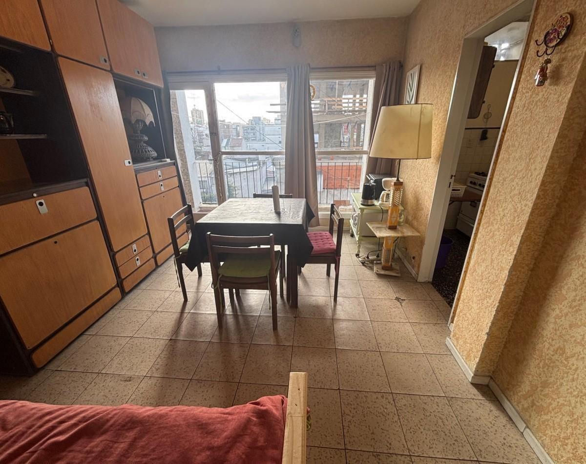 Departamento 2 ambientes en venta con cochera — Macrocentro