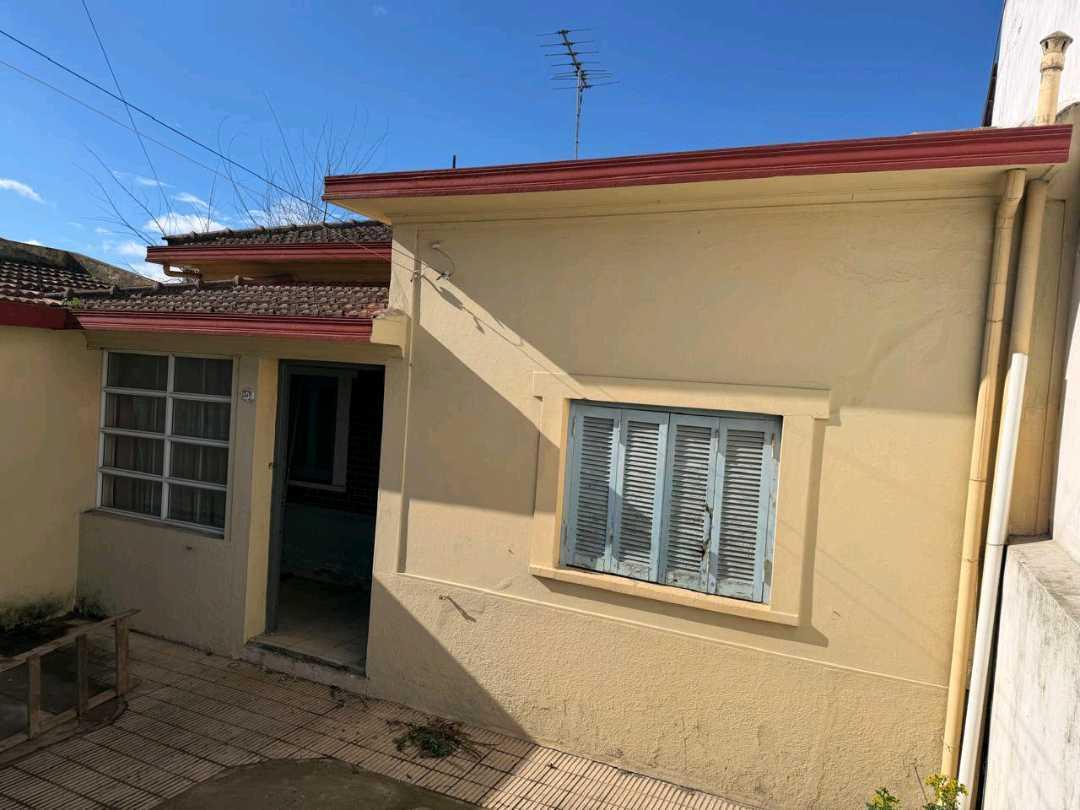 Casa 3 amb, 100m² con cochera — sin barrio