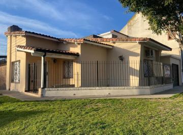 Casa · 100m² · 3 Ambientes · 1 Cochera · Casa 3 Ambientes - Ituzaingó Norte
