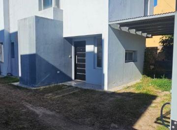 Casa de 5 ambientes, Córdoba · Valle Cercano 2 Dorm 2 Baños con Cochera - Apto Hipotecario