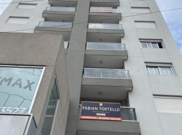 Departamento · 40m² · 2 Ambientes · 1 Cochera · Departamento con Cochera Banfield 2 Ambientes