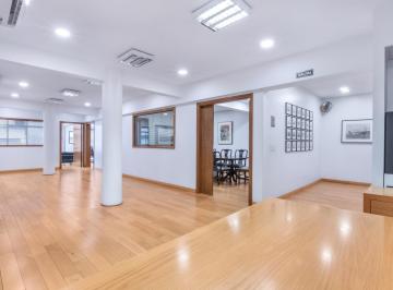 Oficina comercial · 160m² · 9 Ambientes · Oficina en Venta en Retiro