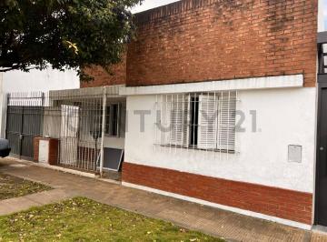 Casa · 36m² · 2 Ambientes · 1 Cochera · Casa 1 Dormitorio en Venta en San Carlos