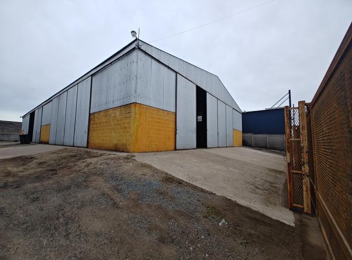 Terreno · 400m² · 2 Cocheras