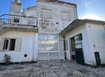 Casa · 175m² · 5 Ambientes · Casa en Venta - 3 Dorm. 2 Baños - Mercedes