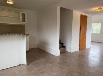 Casa · 90m² · 3 Ambientes · 1 Cochera · Casa en Alquiler