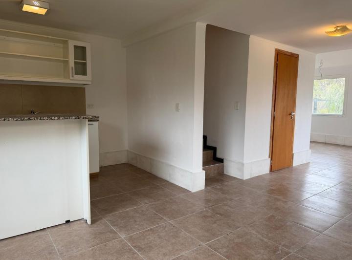 Casa · 90m² · 3 Ambientes · 1 Cochera