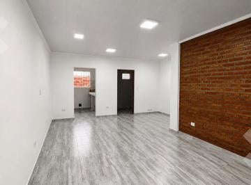 Local comercial · 38m² · 2 Ambientes · Alquiler Local Comercial Calle Chocón Al 1700 - Neuquén Capital