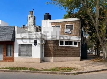 Casa · 55m² · 5 Ambientes · Venta Casa Dos Dorm., Terraza, Barrio Luis Agote, Rosario