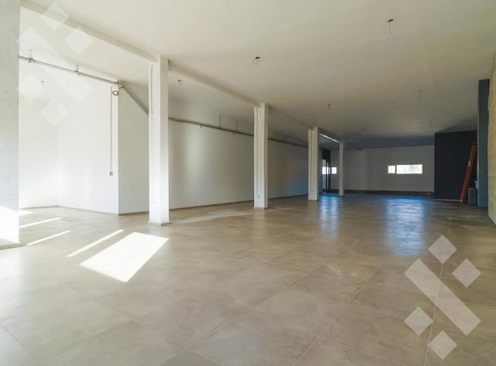 Oficina comercial · 200m² · 1 Ambiente