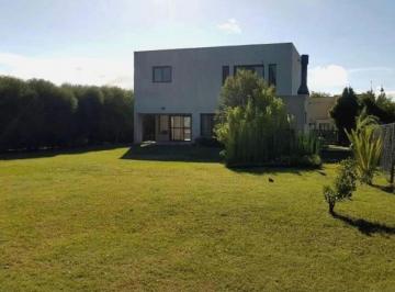 Casa · 170m² · 5 Ambientes · Casa - San Agustin