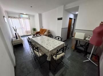 Departamento · 50m² · 3 Ambientes · 1 Cochera · Oferta! Dpto 3 Amb con Espacio Cochera Oportunidad