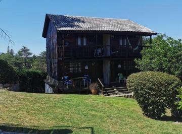 Edificio · 350m² · 13 Ambientes · 5 Cocheras · Complejo de Cabañas en Venta - 5 Ufs - 1.880 m² - Cuesta Blanca