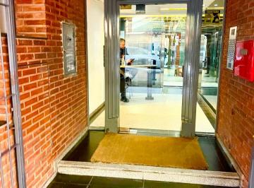 Oficina comercial en Alquiler de 2 ambientes · Oficina Comercial de 40 m² en Alquiler en Belgrano Cerca Delsubte