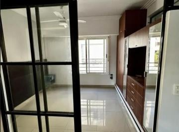 Departamento de 2 ambientes, Villa Urquiza · 2 Ambientes con Terraza Privada y Parrilla, Balcón y Semi Equipado – Villa Urqui