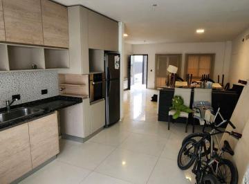 Casa de 8 ambientes, Córdoba · Alquiler Duplex // 3 Dorm.// Greenville II // Patio Cochera