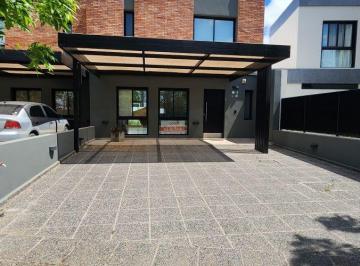 Casa Alquiler 60m² de 8 ambientes · Alquiler Duplex // 3 Dorm.// Greenville II // Patio Cochera // Honorarios en 4 Cuotas