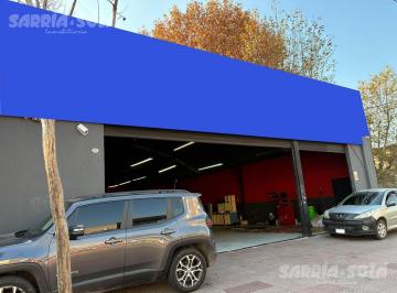 Local comercial · 447m² · Local Comercial de 400 m² en Alquiler Sobre Av Cazón, Tigre