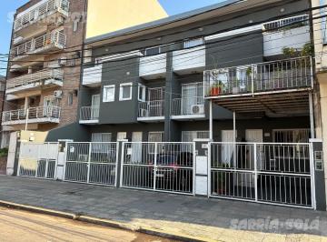 Casa · 150m² · 6 Ambientes · 1 Cochera · Tríplex de 6 Ambientes en Venta en Tigre Centro con Cochera, Patio y Sin Expensas