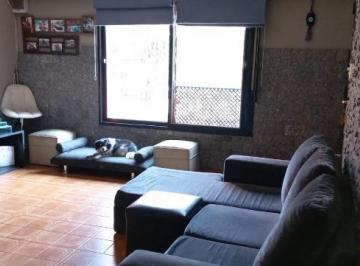 Casa · 100m² · 5 Ambientes · 2 Cocheras · Casa en Venta - 3 Dorm. 2 Baños - Patio y Pileta - 300 m² - La Matanza