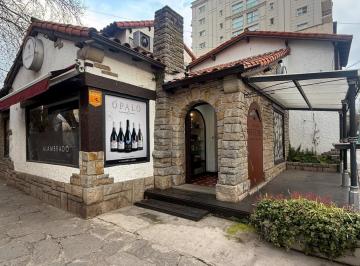 Casa · 180m² · 4 Ambientes · Casa Local Comercial Fondo de Comercio en Chauvin