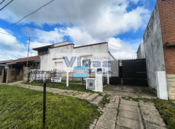 Casa · 80m² · 3 Ambientes · 3 Cocheras · Apto Credito Casa 3 Ambientes con Garage y Parque
