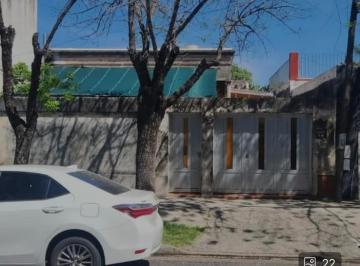 Casa · 159m² · 4 Ambientes · 1 Cochera · Venta Casa Barrio Belgrano con Cochera