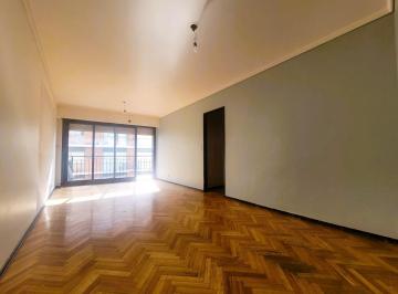 Departamento · 77m² · 3 Ambientes · 1 Cochera · Departamento en P. Rivadavia