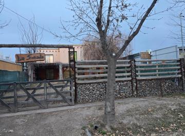 Casa · 152m² · 6 Ambientes · 1 Cochera · Casa en Alquiler en Vistalba