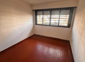 living · Departamento en Planta Baja con Patio