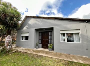 Casa · 143m² · 4 Ambientes · 1 Cochera · Casa 4 Ambientes en Santa Isabel
