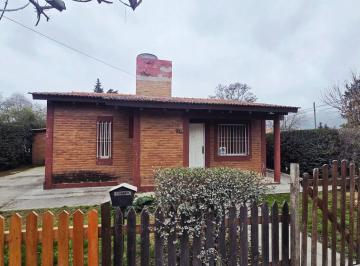 Casa · 450m² · 3 Ambientes · 2 Cocheras · Casa a La Venta en San Antonio de Arredondo