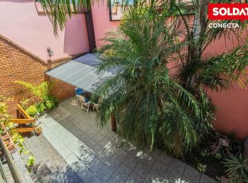 Casa · 310m² · 5 Ambientes · 1 Cochera · Venta Casa Flores Caba 5 Ambientes 3 Dorm. y Escritorio Patio Quincho Garage Cubierto