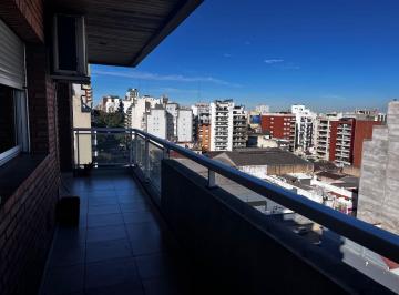 Departamento de 4 ambientes, Caballito · Alquiler Semi Piso 4 Ambientes con Cochera Cubierta. Caballito