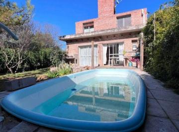 Casa · 80m² · 4 Ambientes · 1 Cochera · Alquilo Casa Tipo Loft 1 Dormitorio, B° Quebrada de Las Rosas.