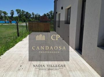 Casa · 140m² · 4 Ambientes · 2 Cocheras · Nev. Casa Interna 4 Ambientes Santa Sofia - Pilar del Este