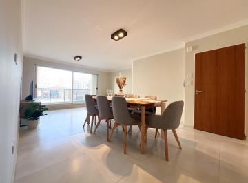 Departamento · 150m² · 5 Ambientes · 1 Cochera · Departamento de 3 Dorm. con Cocina Separada en Zona Río