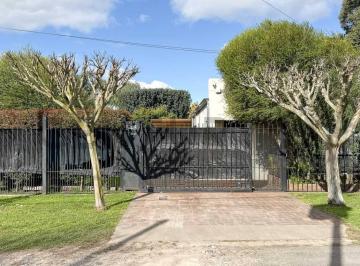 Casa · 140m² · 4 Ambientes · Casa en Venta en Villa Elisa