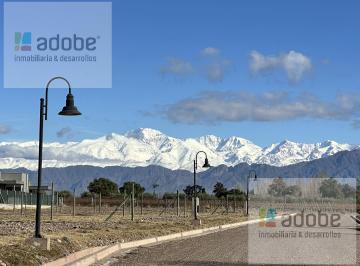 Terreno · 1026m² · Terrenos en Venta en B° Carrascal, Maipú
