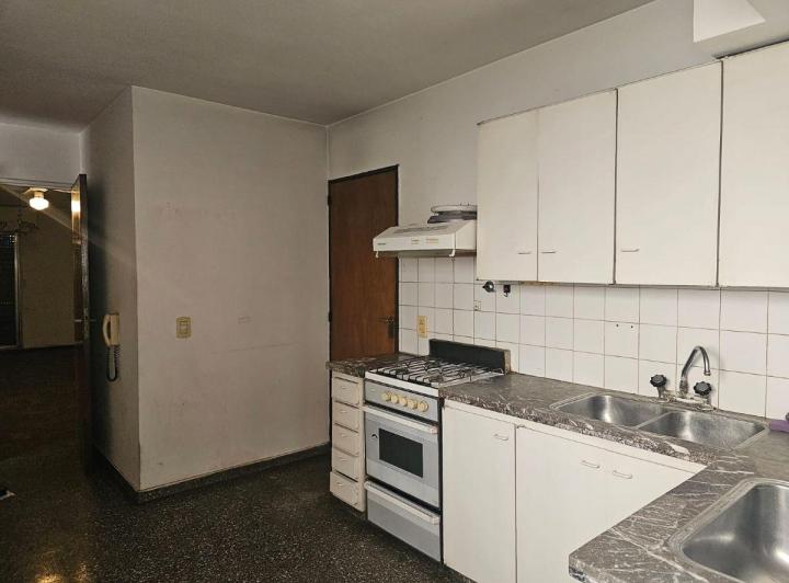 Departamento · 70m² · 5 Ambientes · 1 Cochera