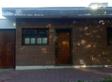 Casa · 90m² · 2 Ambientes · 1 Cochera · Venta Casa 2 Dorm. Godoy Cruz