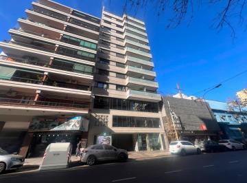 Departamento · 35m² · 1 Ambiente · 1 Cochera · Excelente Monoambiente con Cochera y Baulera en Alquiler en Pleno Centro de Villa Urquiza. Edificio