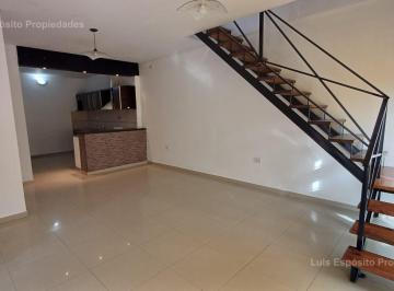 PH · 110m² · 4 Ambientes · PH en Venta en Moreno Norte