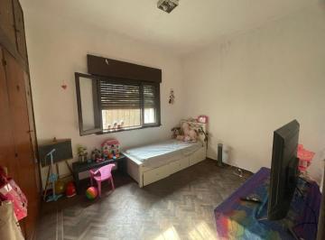 Casa · 80m² · 3 Ambientes · 1 Cochera · Venta Casa 3 Ambientes Villa Tesei Hurlingham