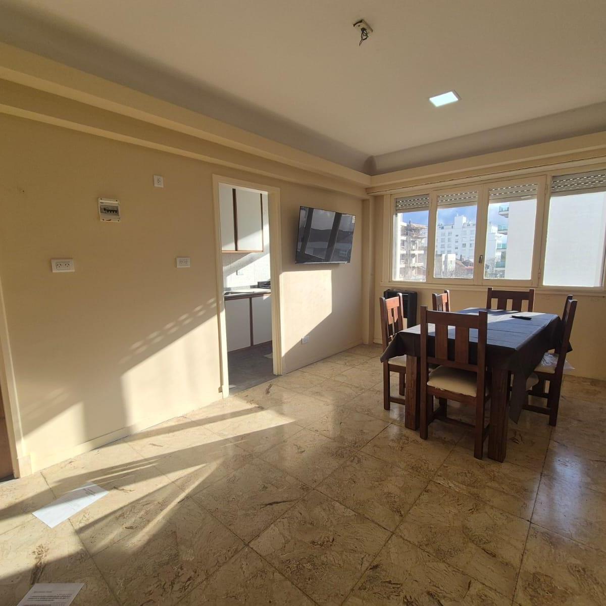 Depto 3 amb, 75m² con 2 cocheras — Playa Grande