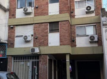 Departamento de 1 ambiente, Vicente López · Monoambiente en Pb con Patio