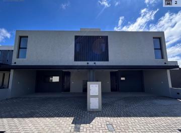 Casa · 176m² · 4 Ambientes · 2 Cocheras · Duplex 3 Dorm. - Terrazas de Manantiales